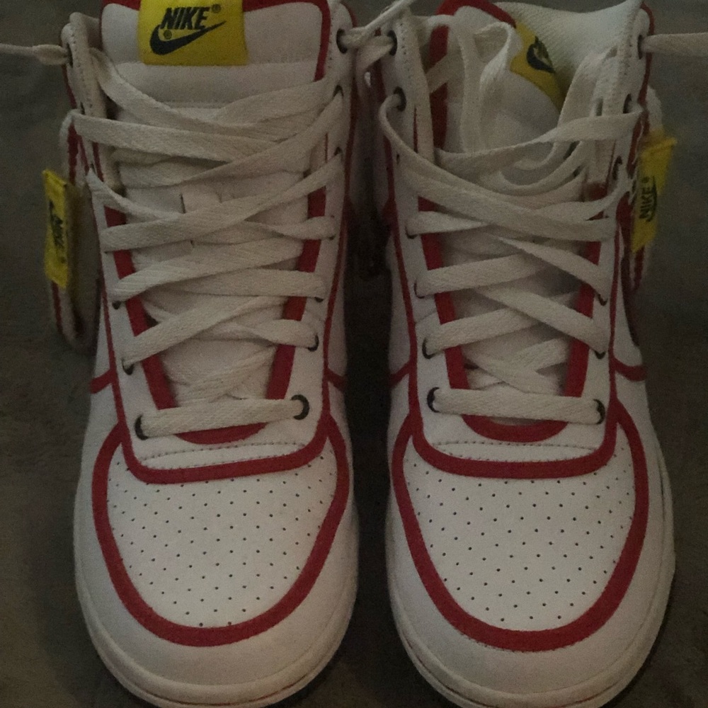 Custom made Nike! - Picture 2 of 5